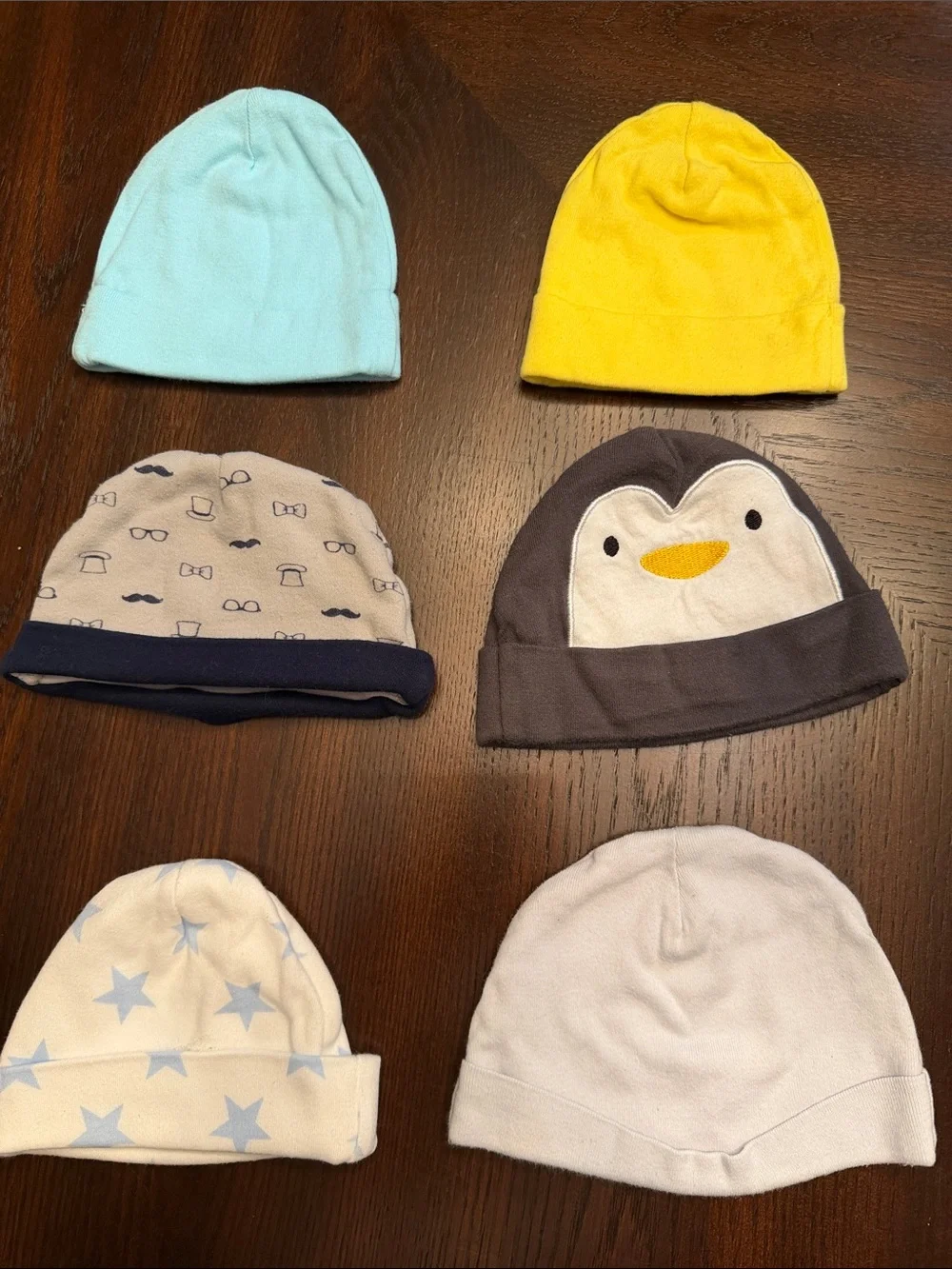 Newborn Baby Hats Socks Bundle 0-6M 21 Piece Infant Beanie Clothing Lot